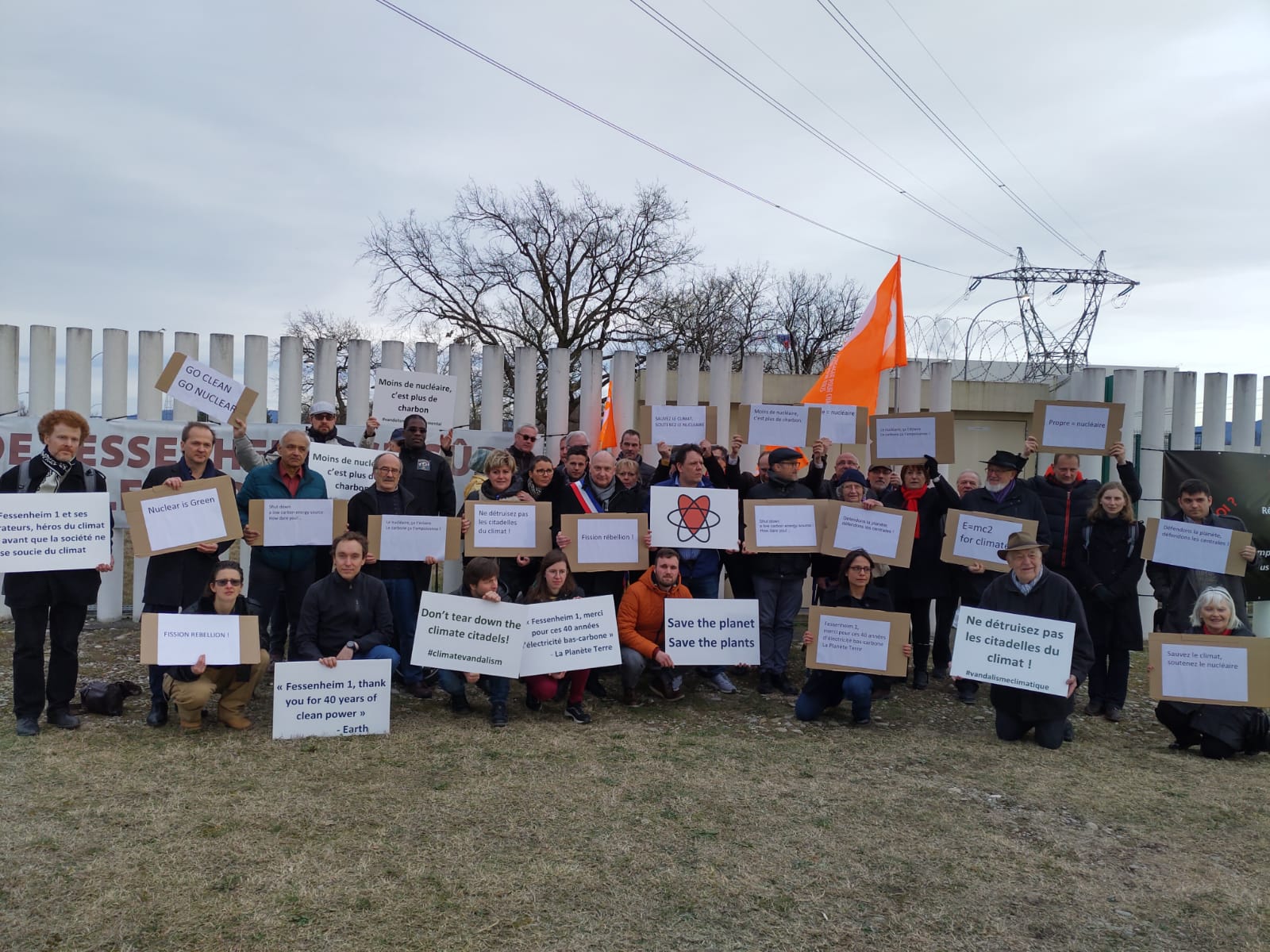 Manifestation sur le site de Fessenheim 